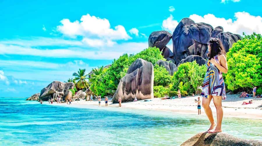 From Mahe eden island to Praslin & Ladigue Daytrip - The short Praslin to La Digue boat ride