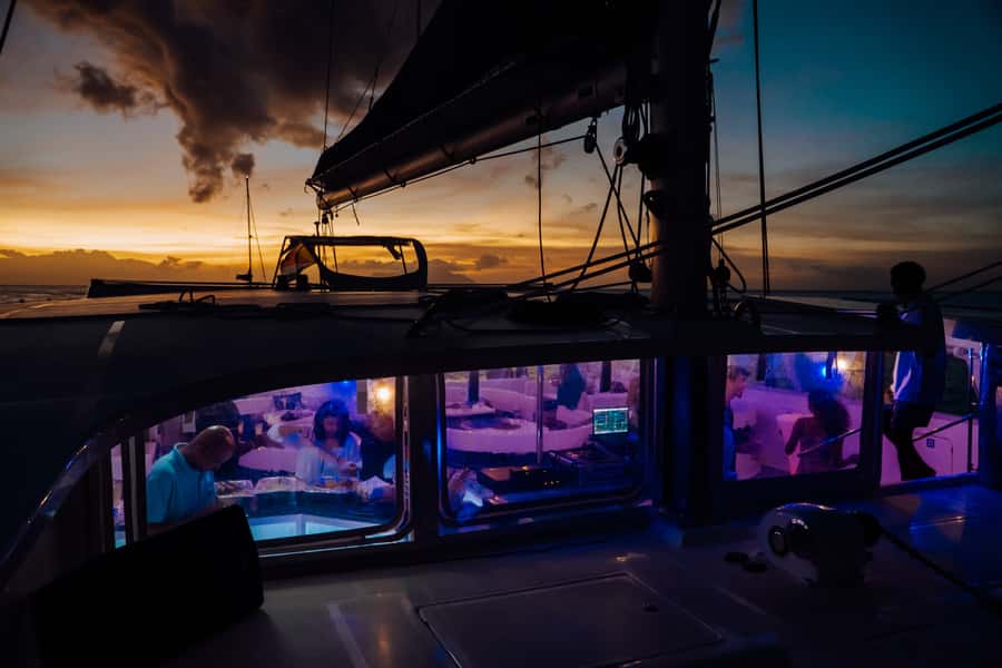 From Mahé: Seychelles Sunset Cruise with Hotel Transfers - Key points to know before booking
