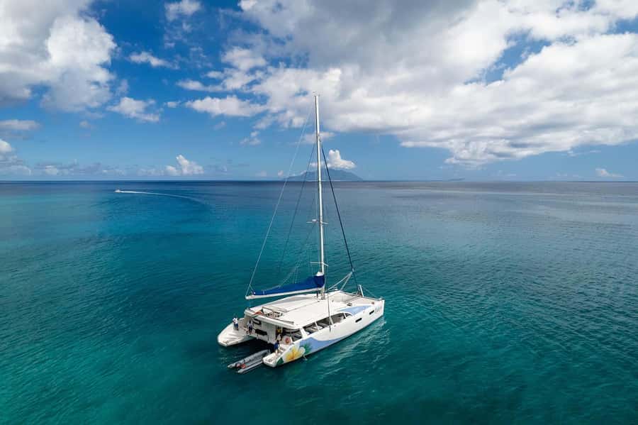 Mahé: Baie Ternay Park Catamaran Cruise with BBQ Lunch - A BBQ lunch that keeps the day moving