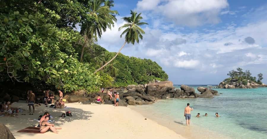 Mahé: Private Customizable Full-Day Tour with Hotel Pickup - Port Launay and Beau Vallon beaches