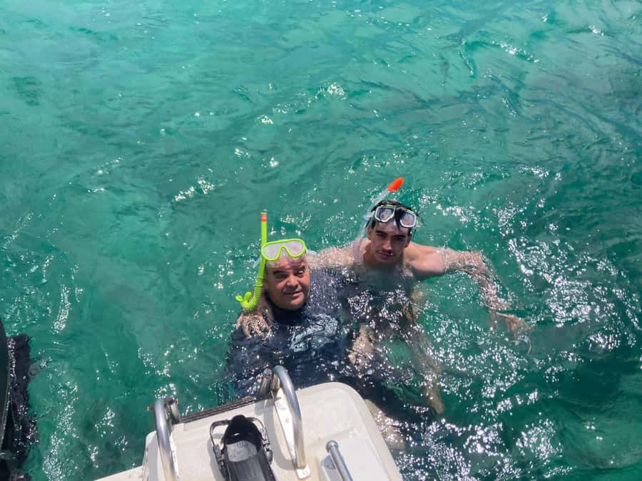 Mahe: Private half-day boat trip at the St.Anne Marine Park - Long Island brings the trip back to shore