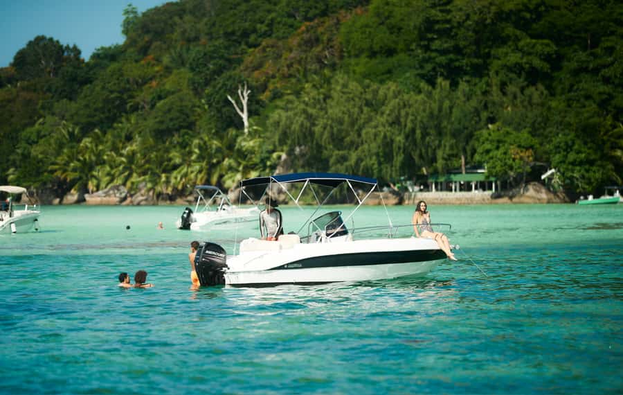 Mahe: Private half-day boat trip at the St.Anne Marine Park - What to pack for four hours on the water