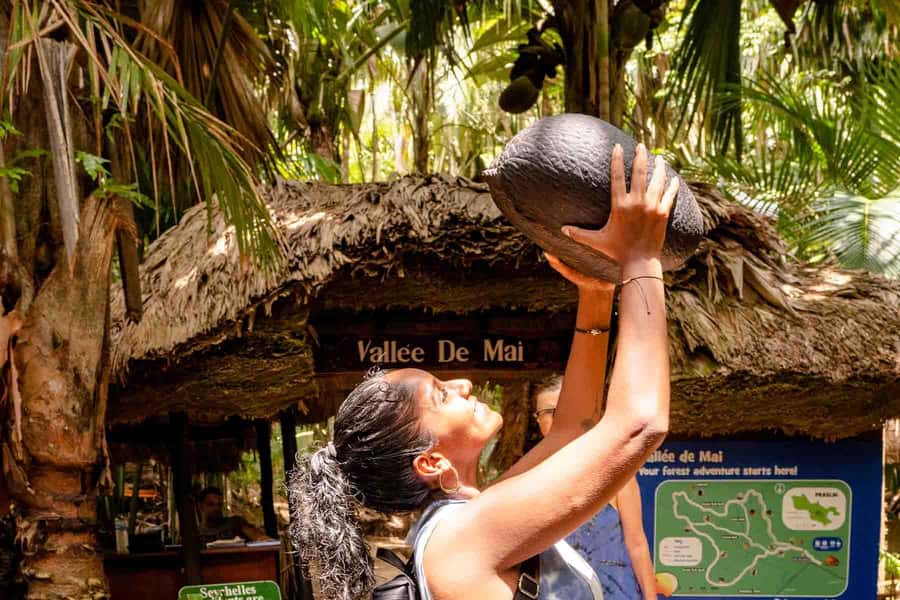 Praslin: Vallee de Mai Guided Hike with Transfer - Key points to know before booking