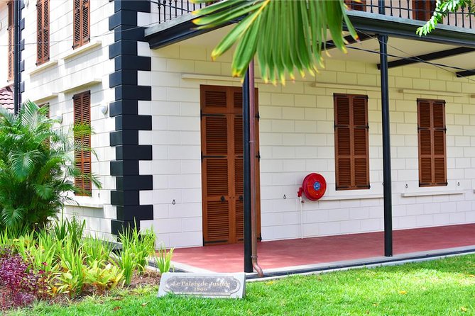 Private Full day Mahé island tour (1-2 persons) - Tea factory and rum distillery options