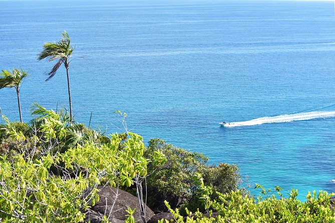Private Nature Trail (Hiking) (1-2 persons) - Price, water, and practical value