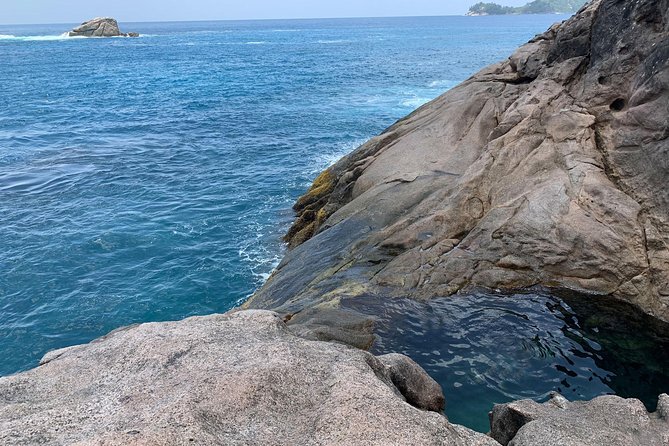 Rock Pool, dreamlike & unique experience | Mahé | Private hike | - Arriving at the rock pool