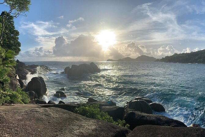 Rock Pool, dreamlike & unique experience | Mahé | Private hike | - What the guides add to the experience