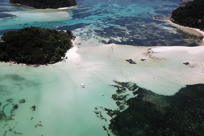St Anne Marine Park & Moyenne Island, Creole Lunch (Private Boat) - Moyenne Island and its giant tortoises