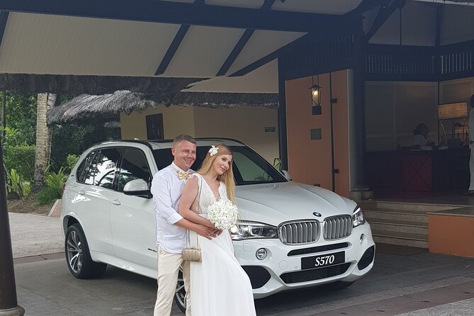 Taxi Services & Transfers on Praslin Island - What the private group arrangement is worth