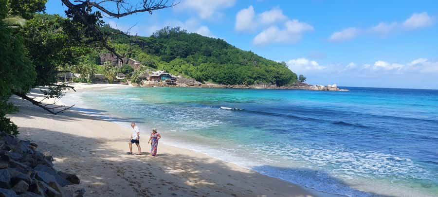 Tour Mahe Seychelles your way. Victoria national park beache - Key points at a glance