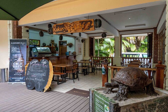 Vallee de Mai Tour (From Praslin) - Finding the Coco de Mer and its famous seed