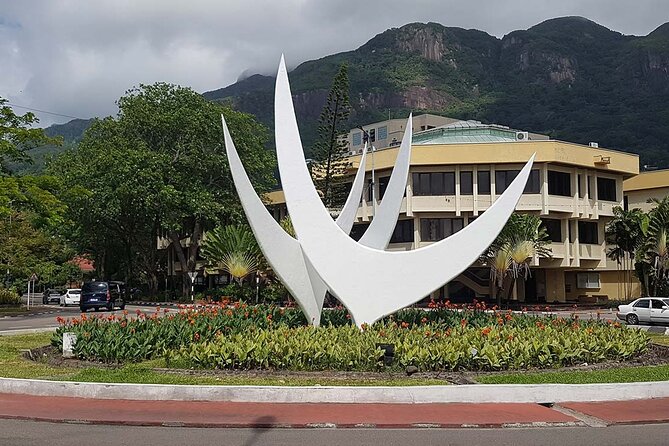 Victoria City Tour | Mahé, Seychelles | Private walking tour | - The small Victoria Marina and the Supreme Court